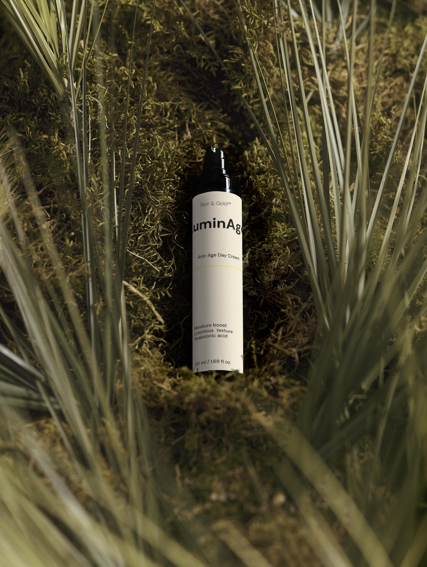 Noir & Gold™LuminAge