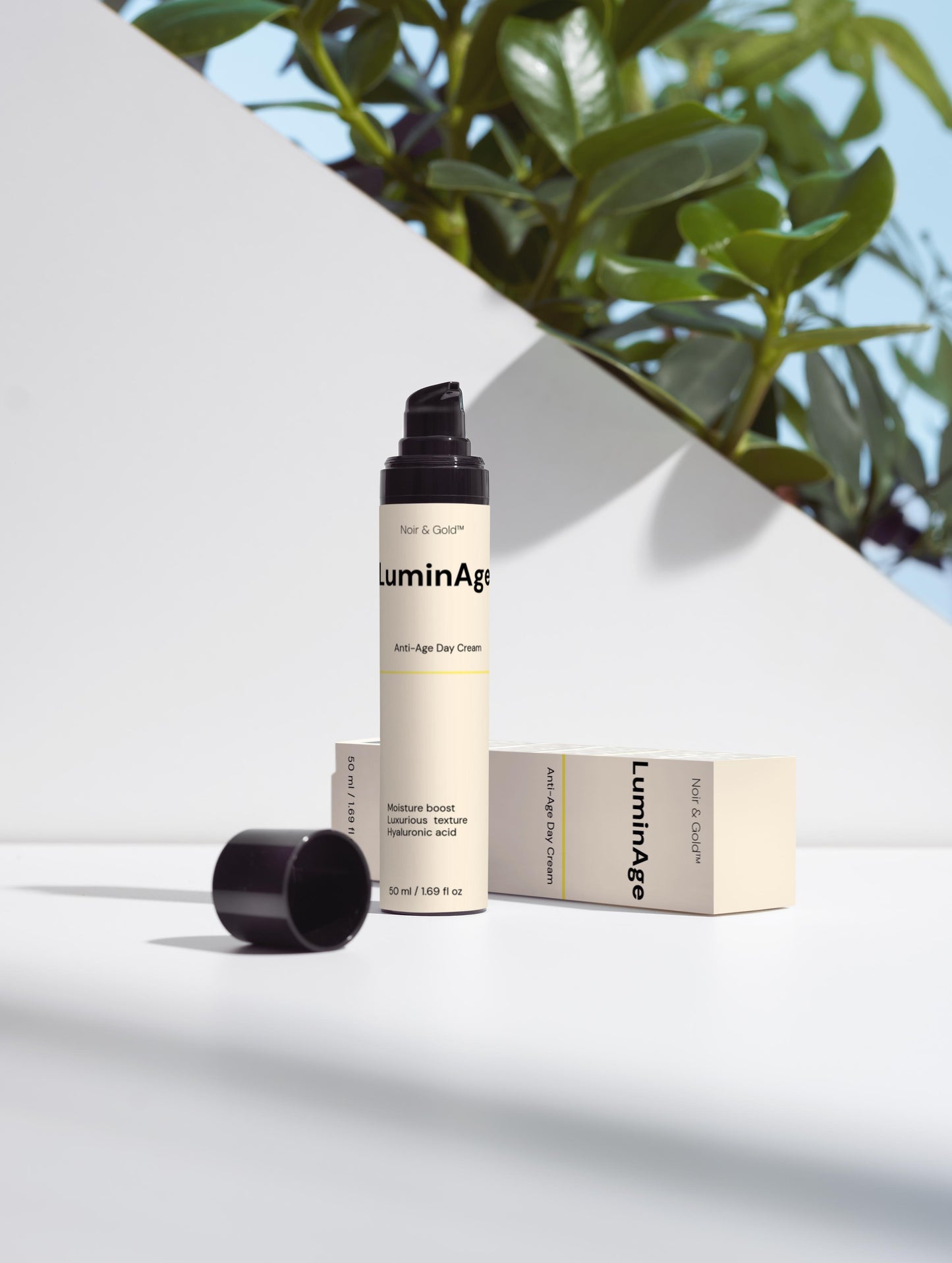 Noir & Gold™LuminAge
