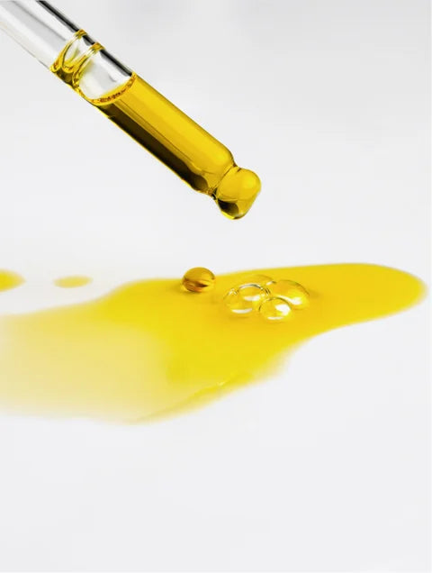 Noir & Gold™ Brightening Essence